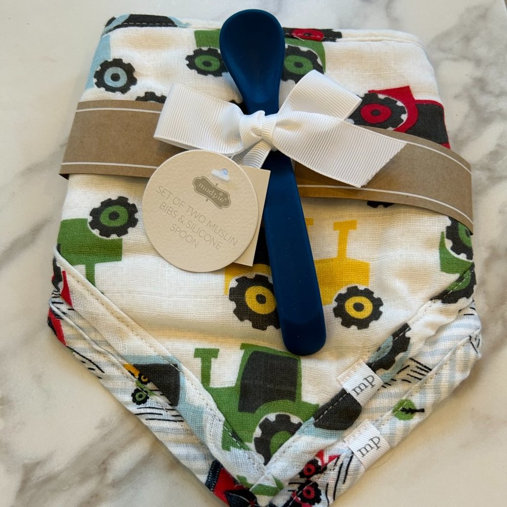 NWT Mud Pie Bib Set with Spoon Tractor and Farm Prints
